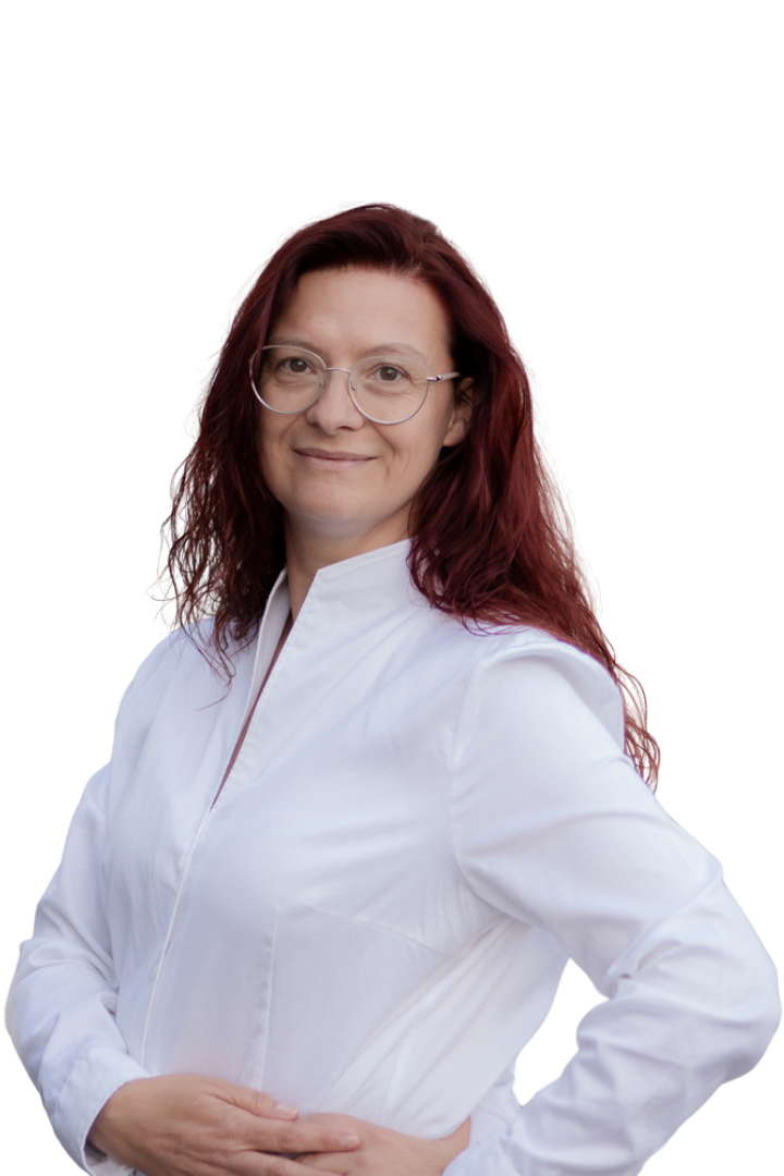 Portrait von Tanja Wünsch im weißen Hemd – Gesundheitspraktikerin und psychologische Beraterin für Männer mit Prostata Problemen in Bayreuth